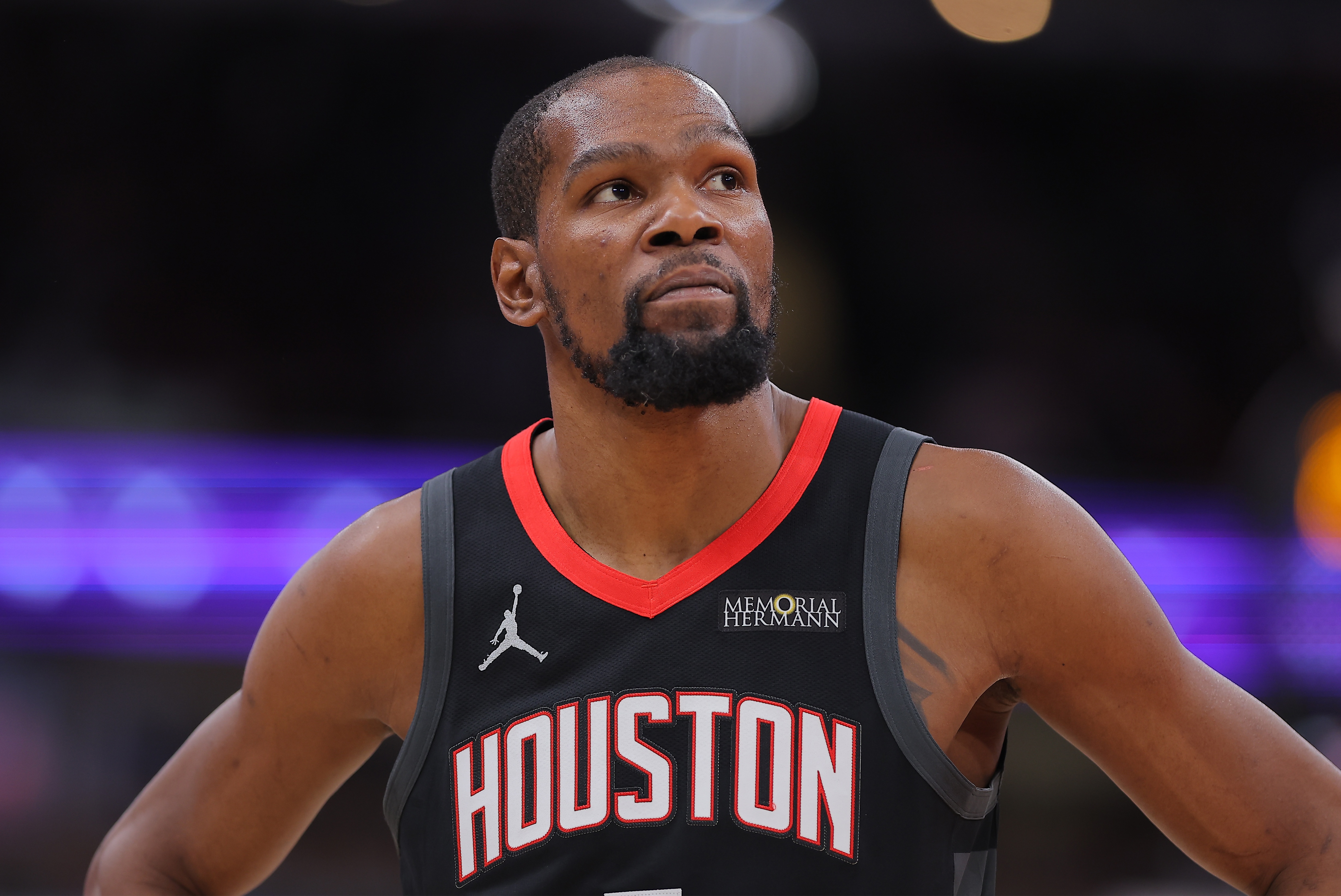 杜兰特攻防两端影响力悬殊 火箭进攻效率随其上下场剧烈波动