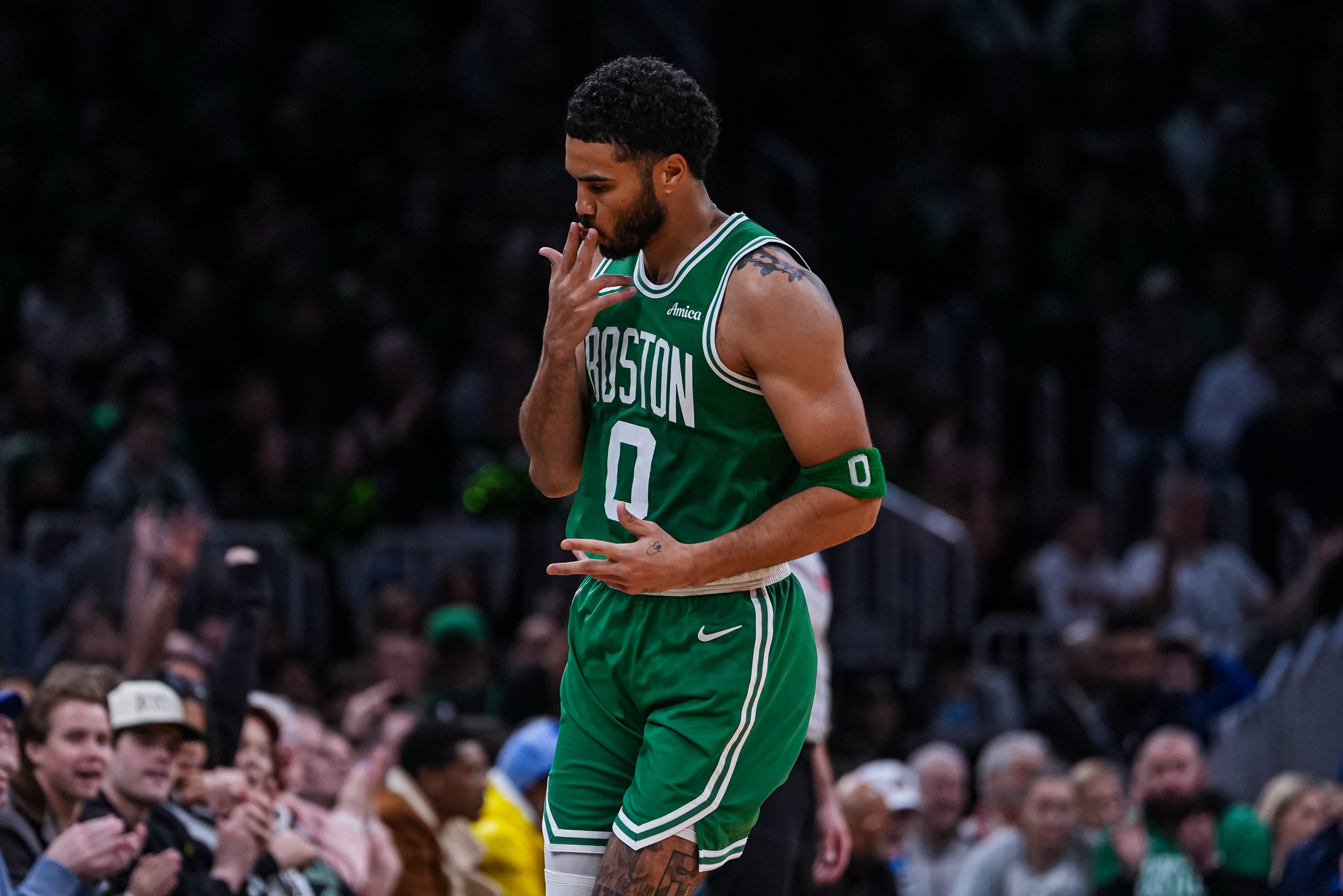 塔图姆自诩七尺以下最佳篮板手 绿军主场复仇终结雷霆12连胜