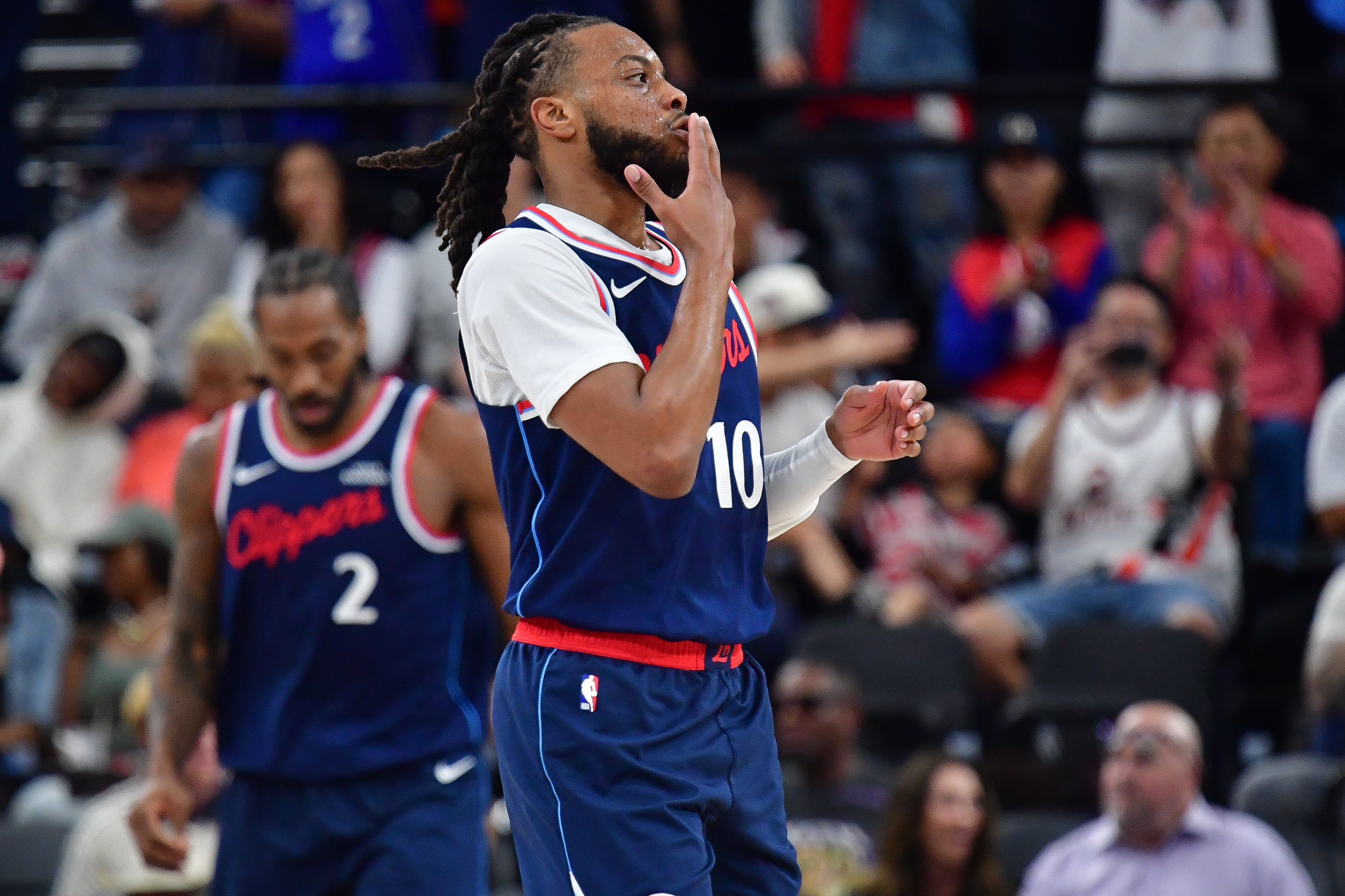 卢帅确认伦纳德带伤作战 加兰30分崴脚不下火线