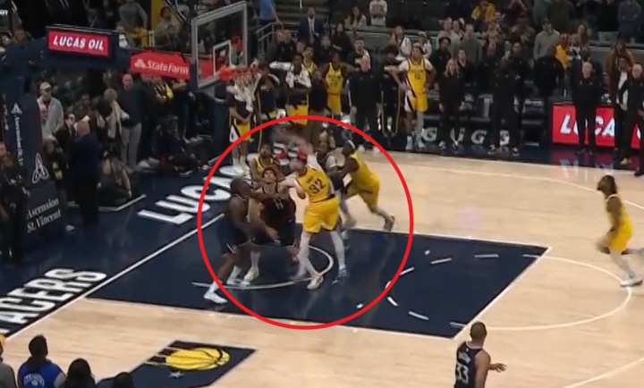 官方裁判报告确认快船步行者终场判罚无误 内姆哈德发球进筐与大洛犯规均属正确吹罚 官方裁判报告确认快船步行者终场判罚无误 内姆哈德发球进筐与大洛犯规均属正确吹罚