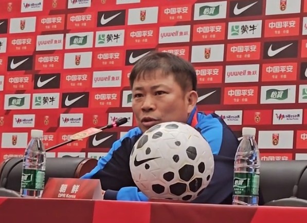 朝鲜U23主帅金永峻复盘平局 直言机会转化不足与人员短缺 朝鲜U23主帅金永峻复盘平局 直言机会转化不足与人员短缺