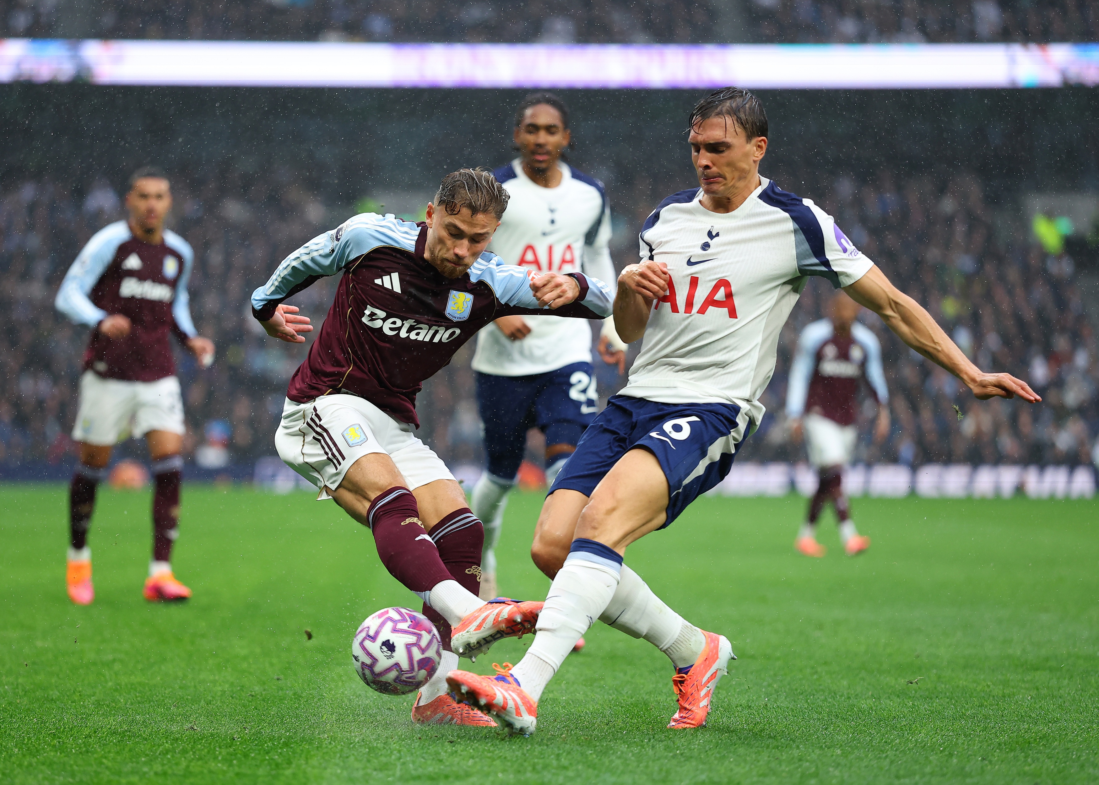 拜仁两笔租借交易遇阻 热刺罗马预计放弃买断帕利尼亚萨拉戈萨