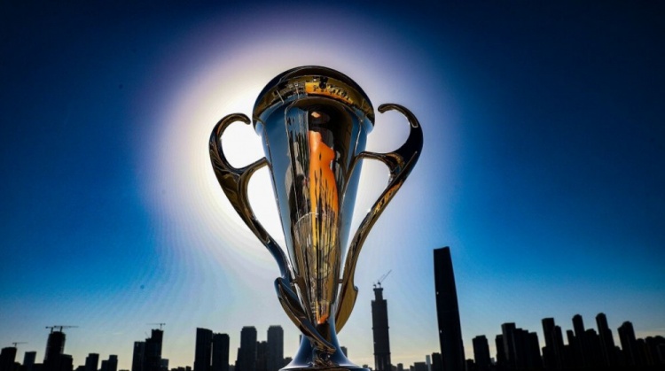 女足亚冠看台现蓝色人浪 400名女球迷自发集结创纪录