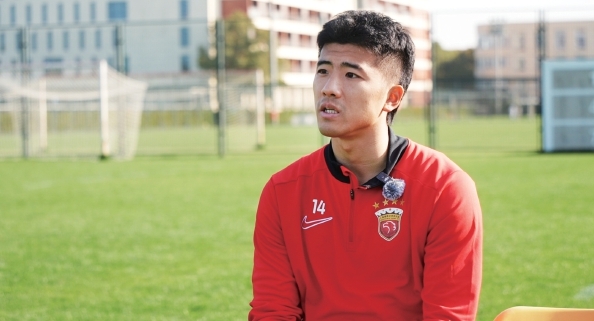 李圣龙中乙首秀双响 谈B队角色与18岁锋线新星温钧翔