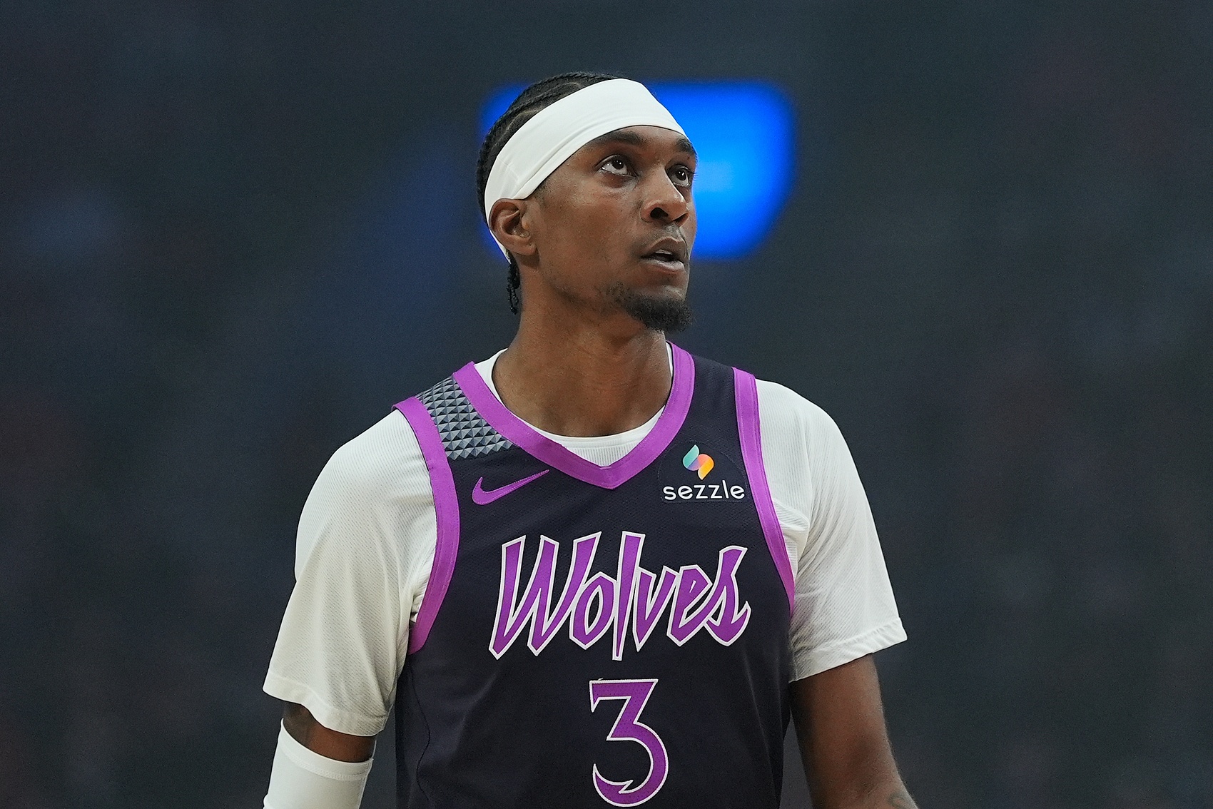 森林狼锋线支柱麦丹左膝髌腱炎伴骨挫伤 归期未定