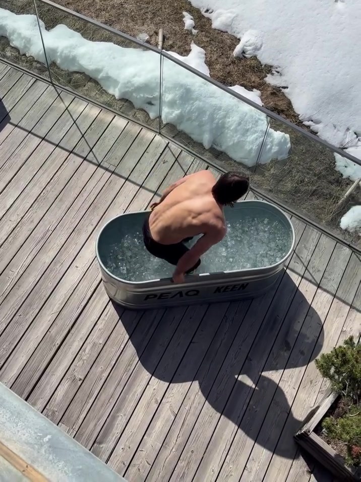 索默瑞士休赛期冰浴恢复 赛季38战18场零封