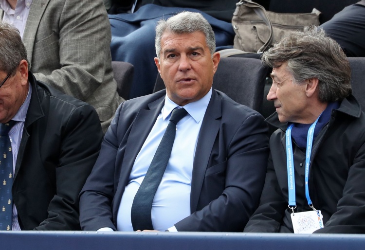 哈维炮轰拉波尔塔 梅西回归失败源于权力恐惧 哈维炮轰拉波尔塔 梅西回归失败源于权力恐惧