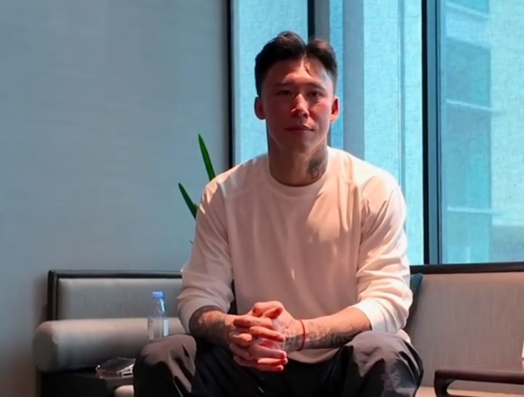 张琳芃回顾广州生涯 直言盼回穗与球迷重聚 张琳芃回顾广州生涯 直言盼回穗与球迷重聚