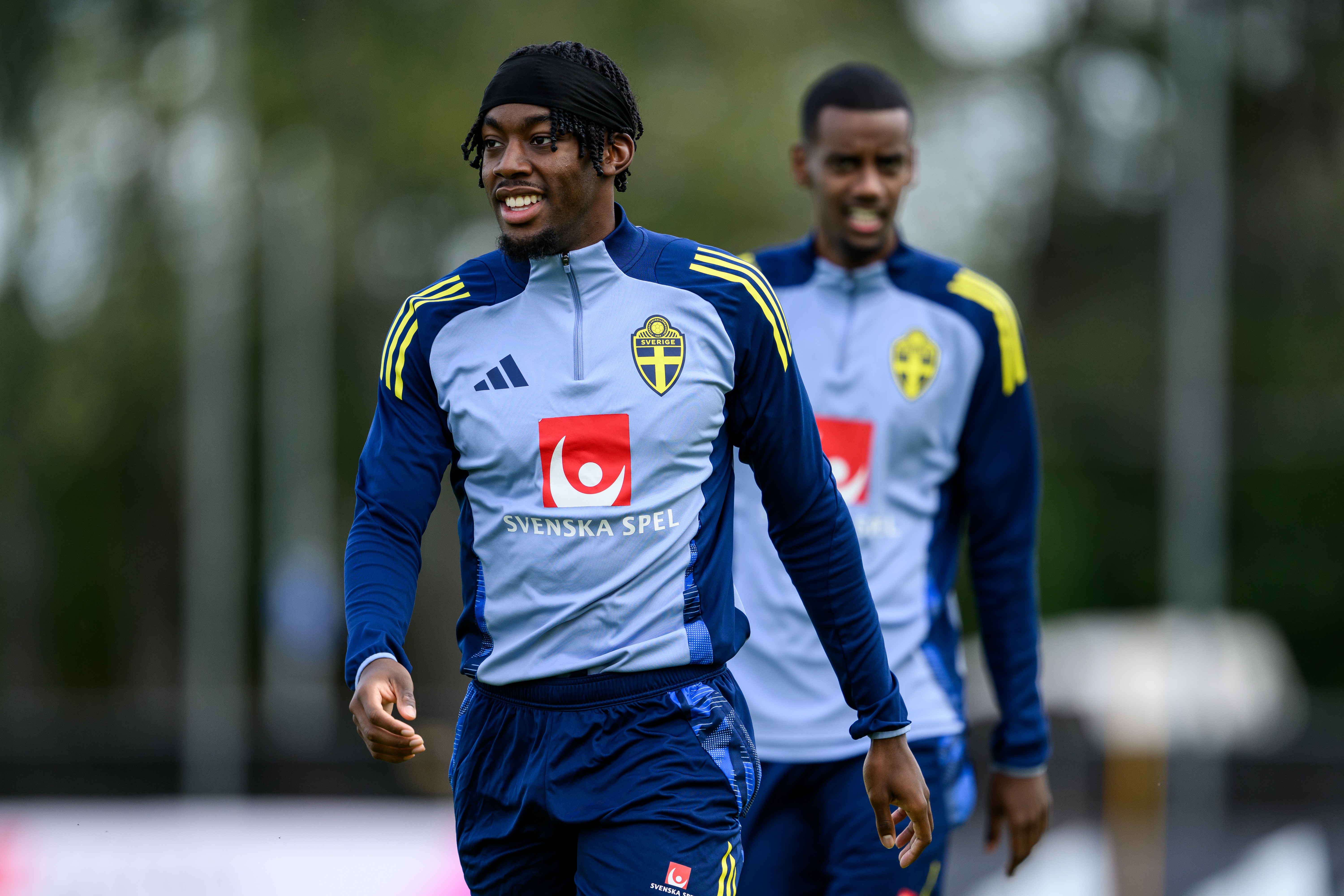 伊兰加谈附加赛决赛 称无需动员只为世界杯 伊兰加谈附加赛决赛 称无需动员只为世界杯