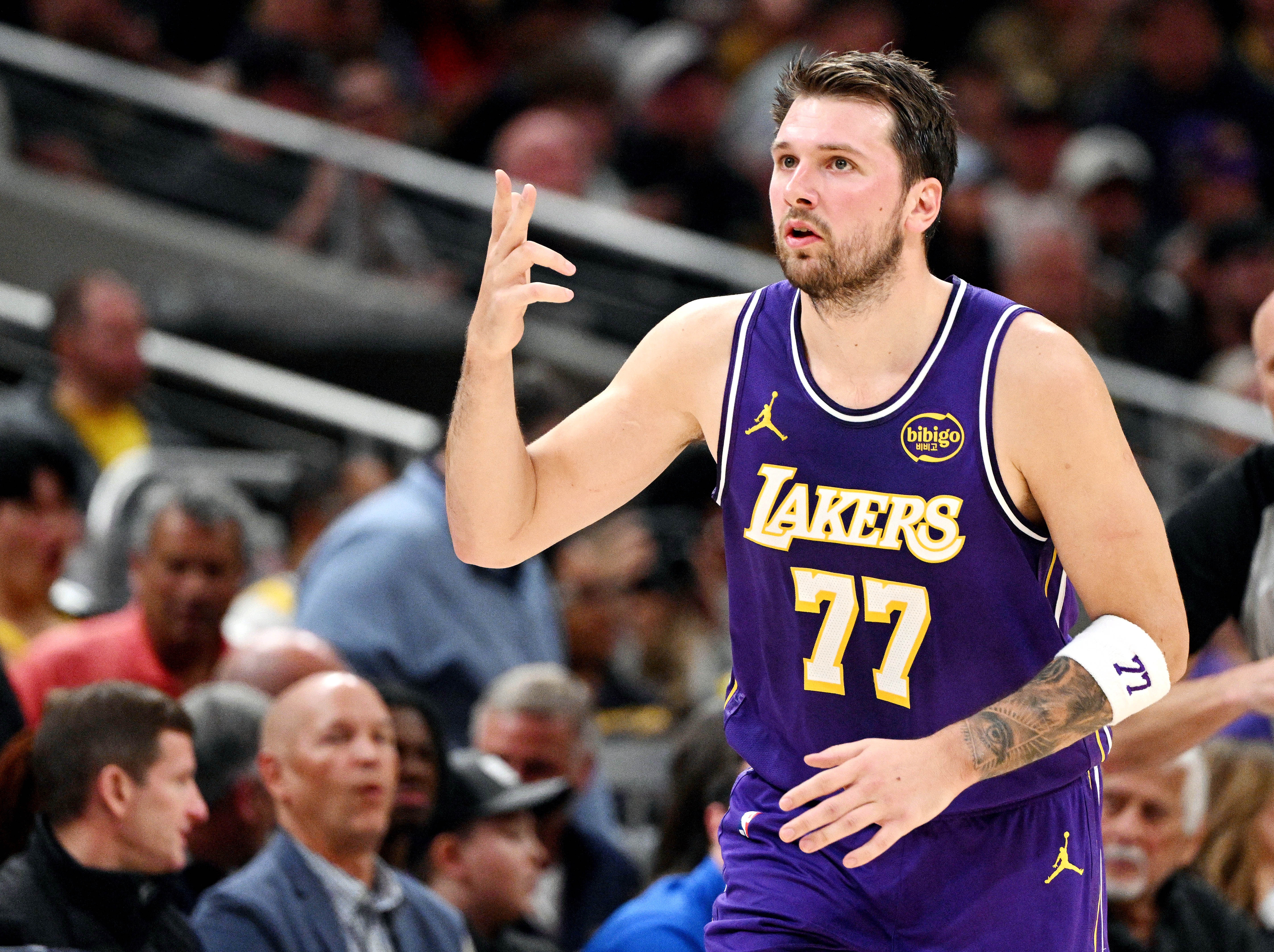 东契奇三月总得分超总出场时间 单月600分创效率奇观