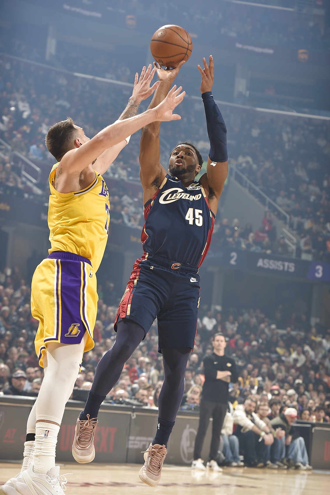 骑士主场不敌湖人 随队记者直言球队已无保留实力空间 骑士主场不敌湖人 随队记者直言球队已无保留实力空间