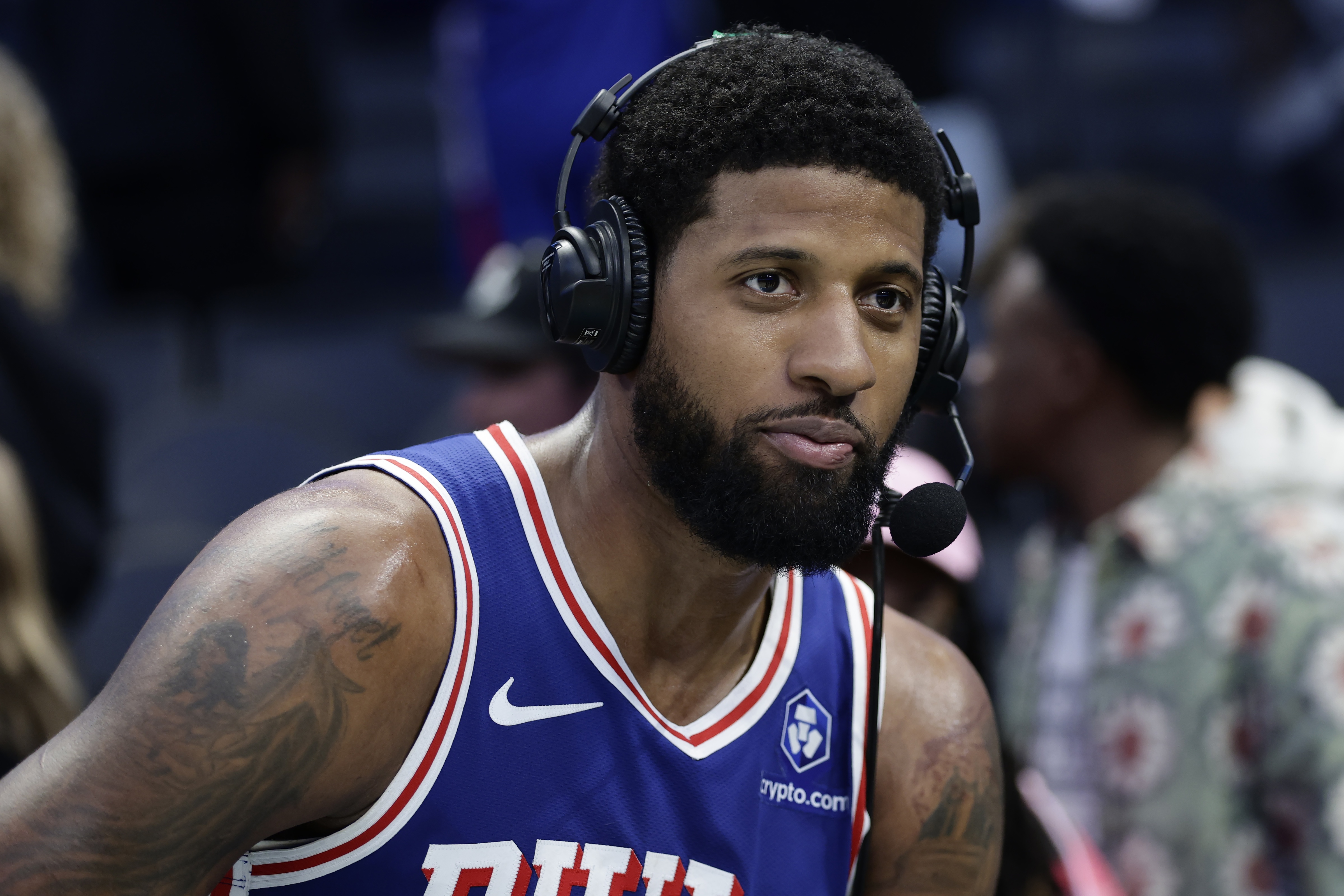 乔治回归四战场均28+7+3抢断 76人同期3胜1负