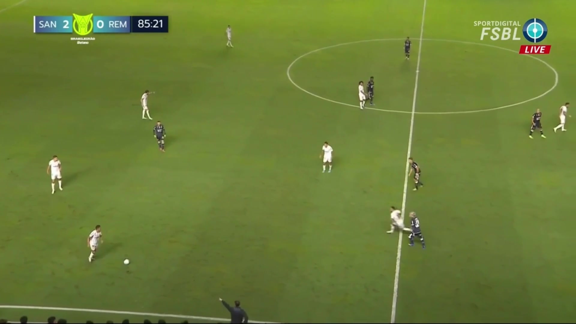 内马尔染黄停赛炮轰主裁:他想当主角 行为极不尊重 内马尔染黄停赛炮轰主裁:他想当主角 行为极不尊重