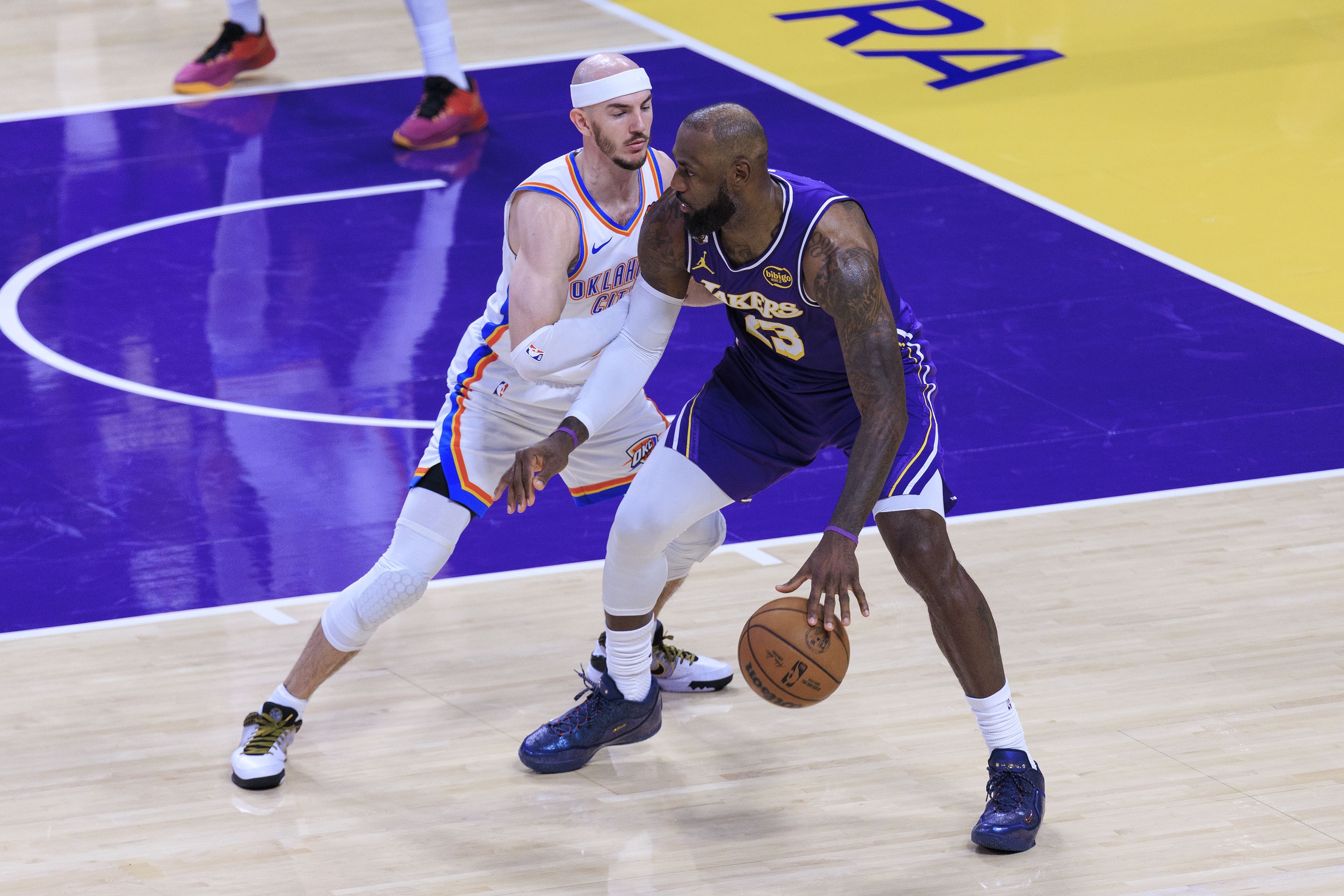 詹姆斯谈惨败雷霆 承认球队未匹配卫冕冠军防守强度