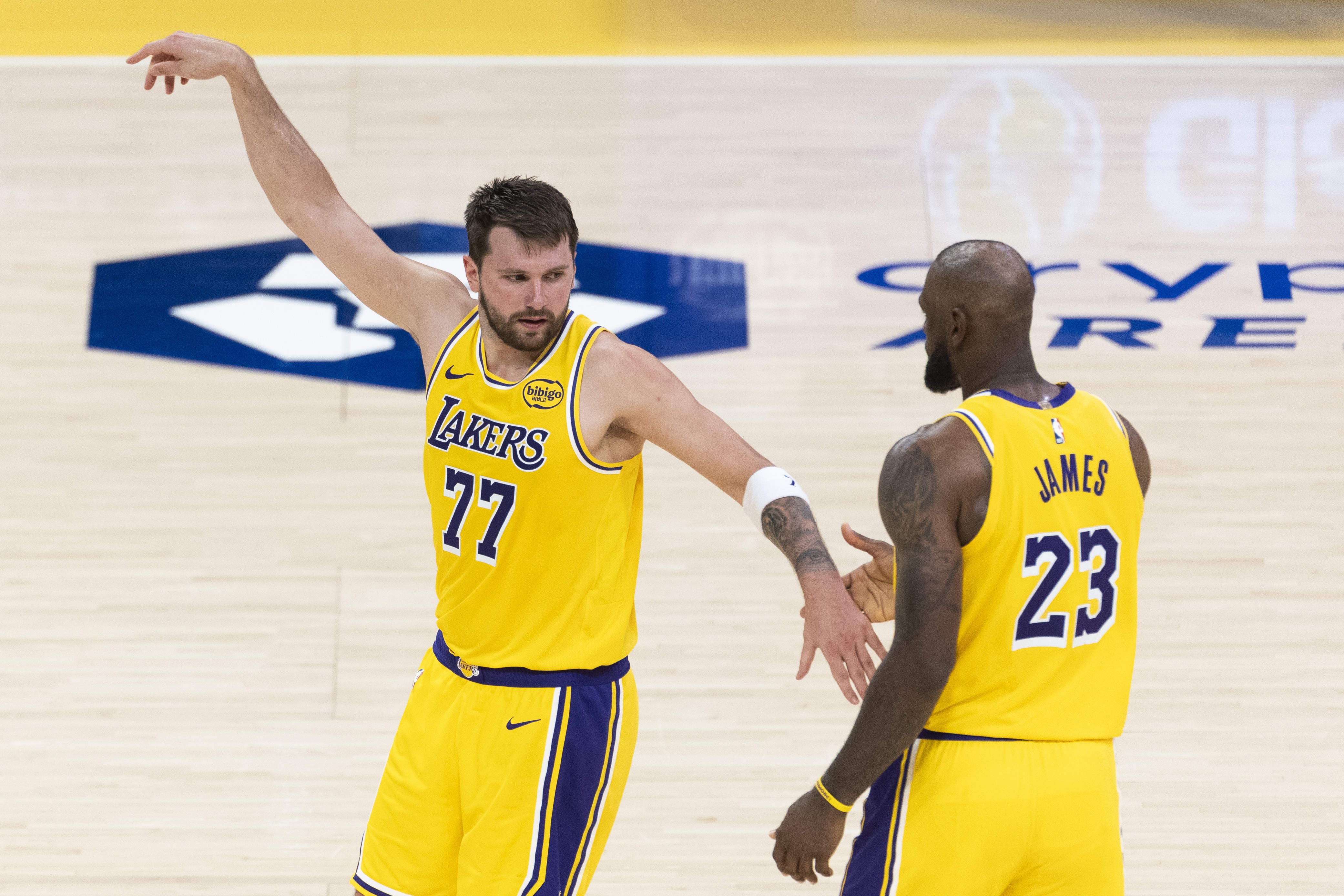 詹姆斯谈伤病潮健康为最重财富 湖人惨败雷霆41分 詹姆斯谈伤病潮健康为最重财富 湖人惨败雷霆41分