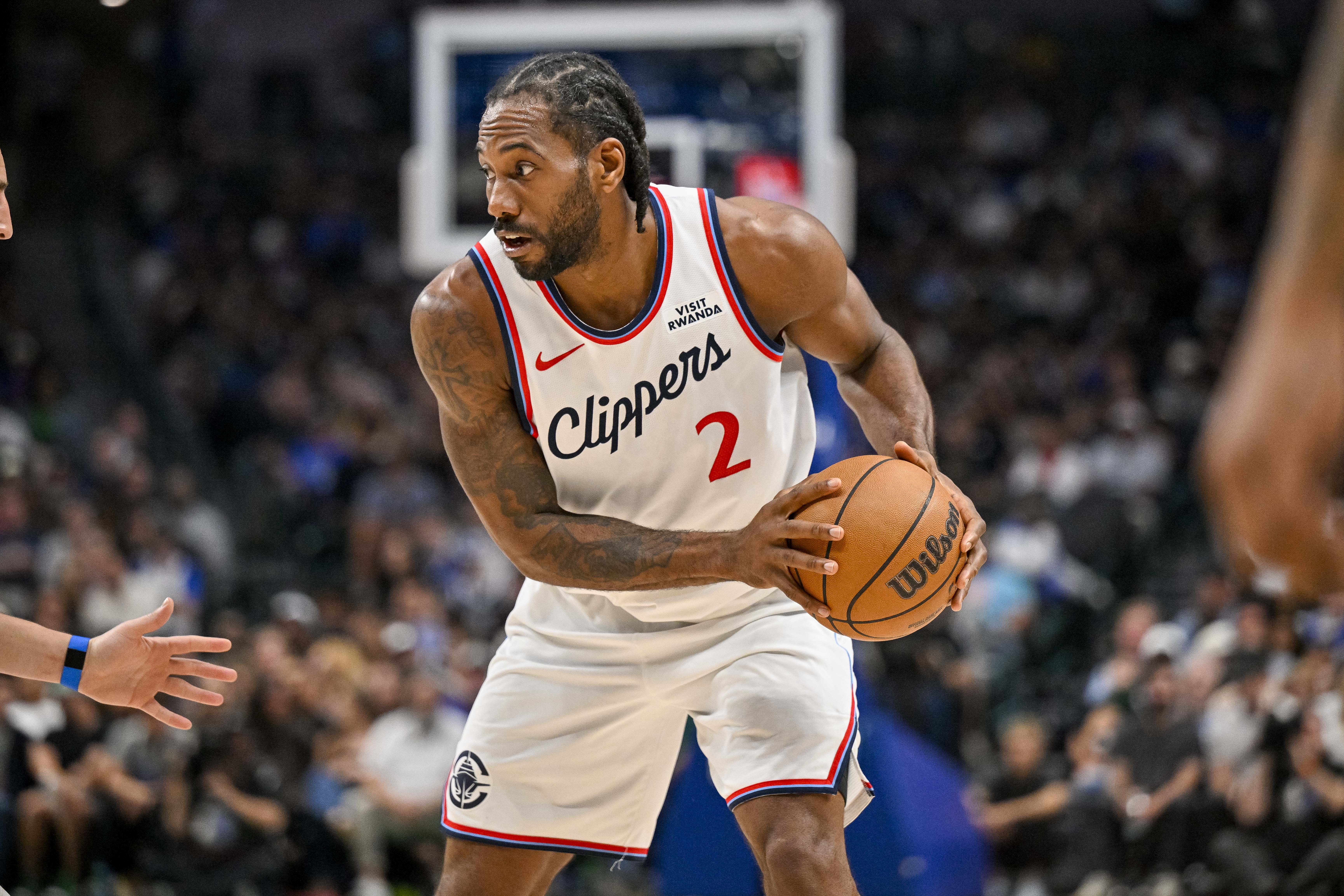 快船胜率过半纪录悬而未决 伦纳德:稳定是好事 但不会半场开香槟