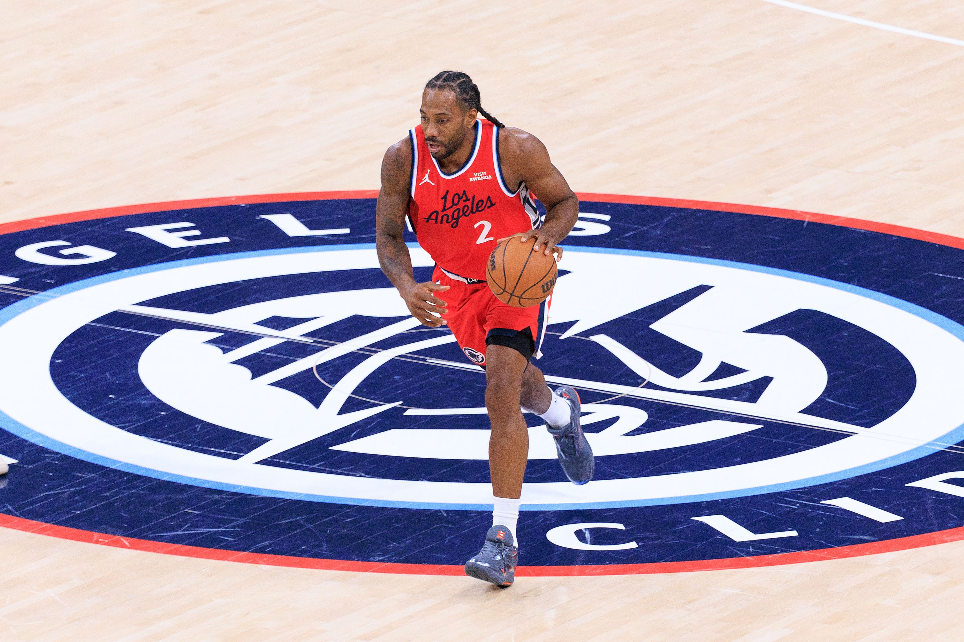 65场规则再成焦点 爱德华兹因场次无缘最佳阵 约基奇伦纳德坎宁安亦处悬崖边缘 65场规则再成焦点 爱德华兹因场次无缘最佳阵 约基奇伦纳德坎宁安亦处悬崖边缘