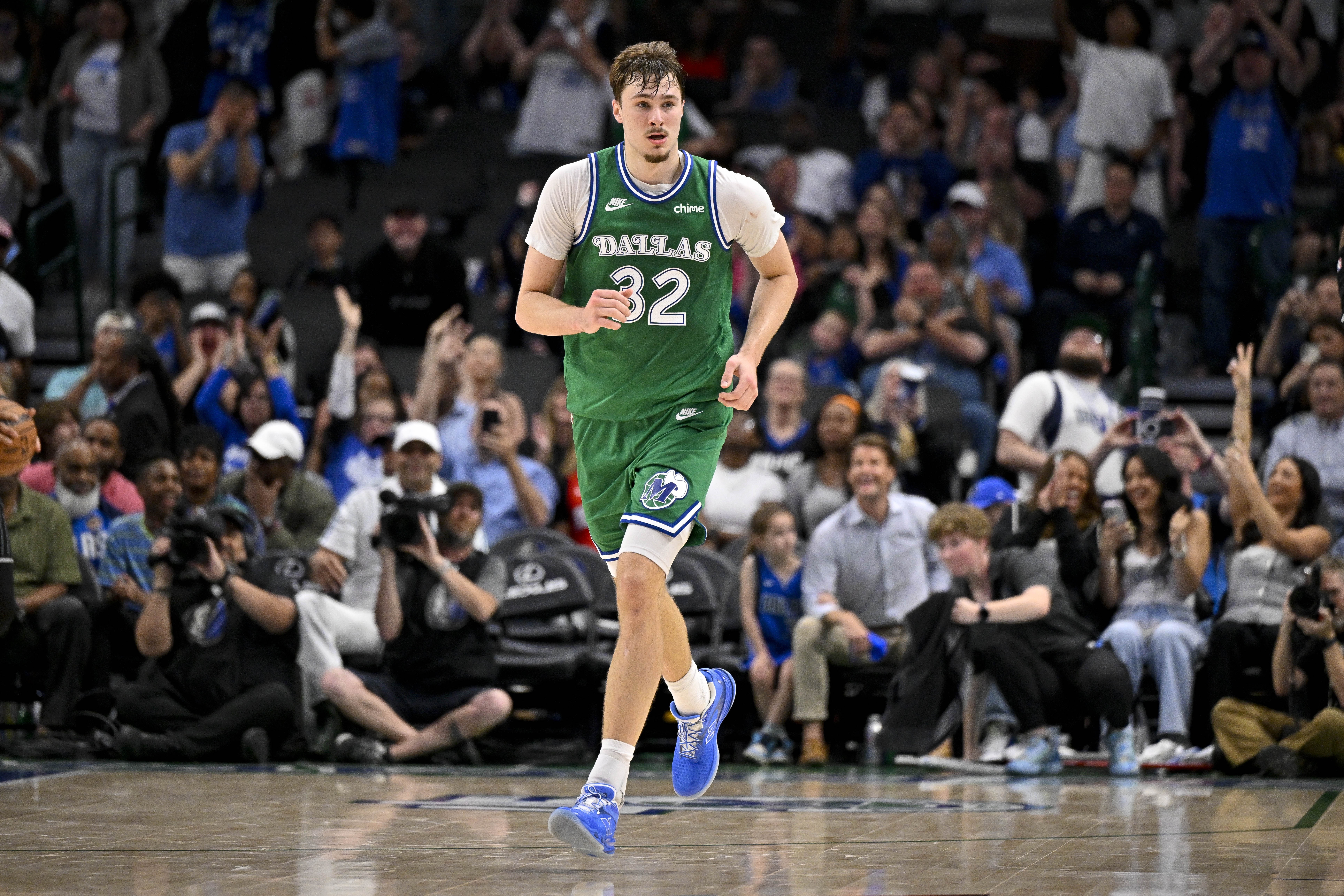 弗拉格51分击穿独行侠 布威直言最佳新秀无悬念