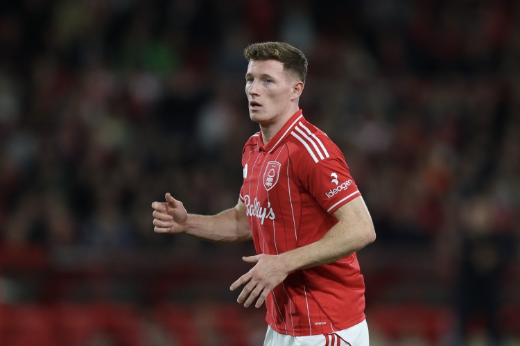 曼市双雄争抢安德森 曼城续约罗德里应对皇马兴趣