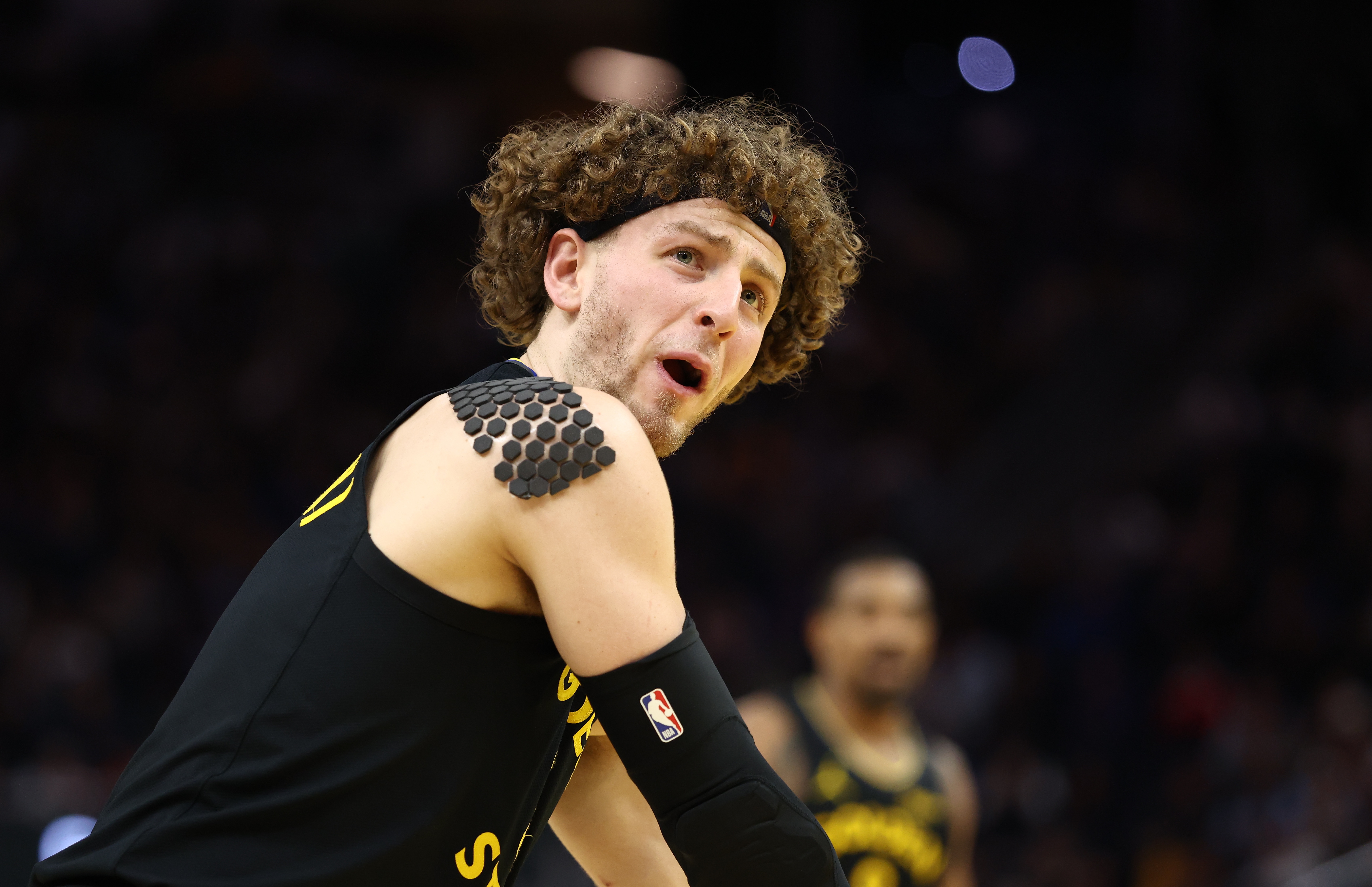 西蒙斯激进观点：雷霆无亚历山大仍可50胜