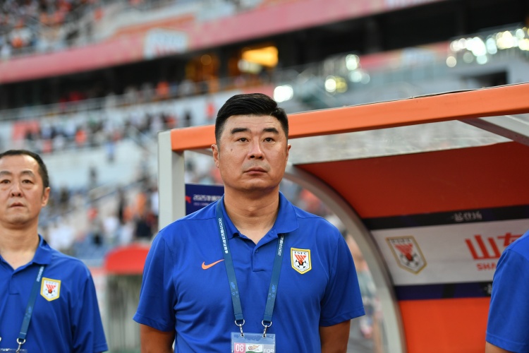 泰山前五轮9分低于预期 韩鹏战术调整与伤病潮成焦点