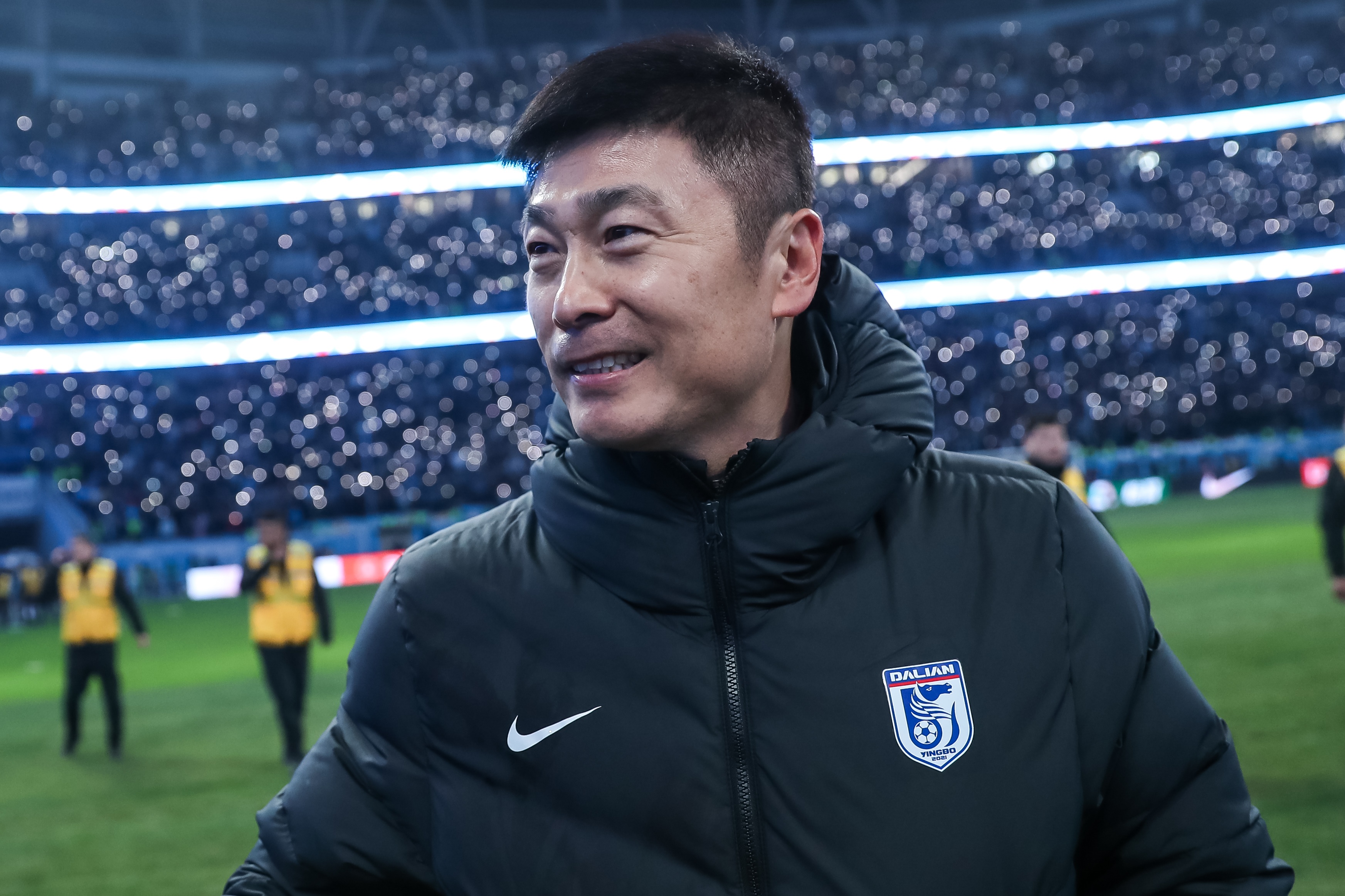 英博客场一球制胜取五连胜 积15分紧咬榜首蓉城