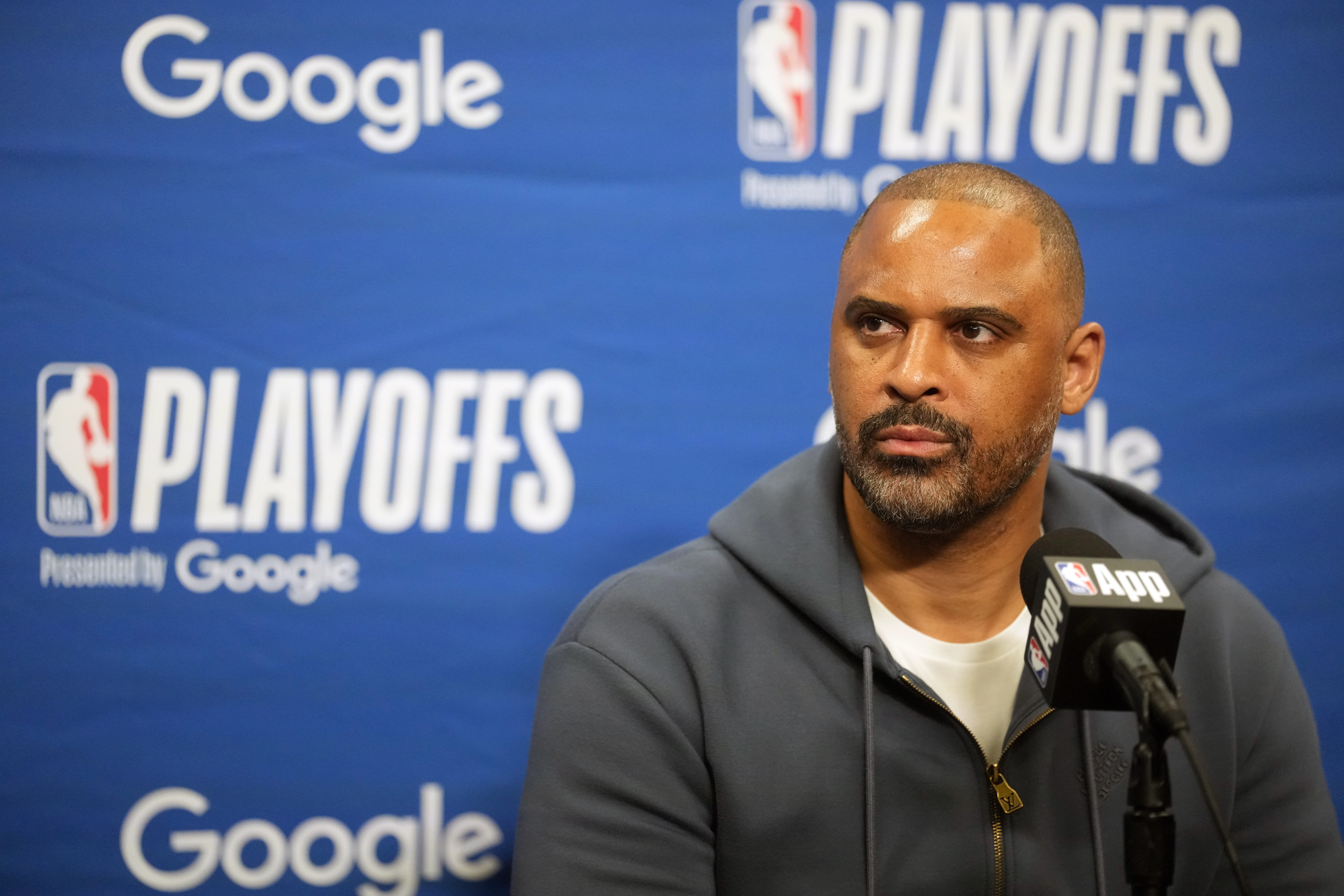 火箭0-2湖人：杜兰特9失误，角色球员三分24.1%成死穴