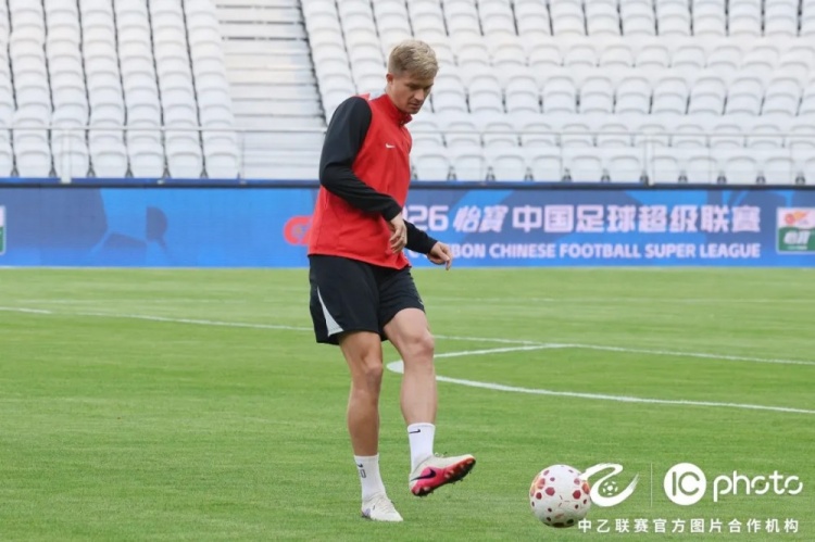 成都蓉城客战申花 阿洛伊西强调防守反击效率