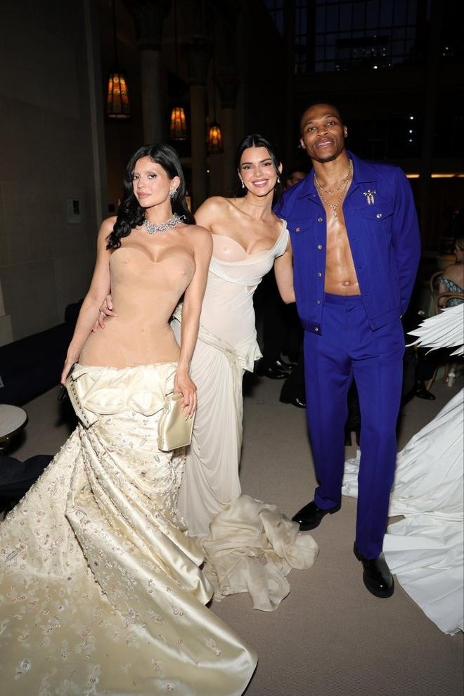库里威少韦德巴特勒齐聚Met Gala 时尚界篮球面孔批量亮相