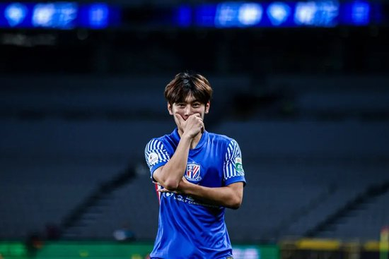 从0到1：申花19岁中场杨皓宇的跨越