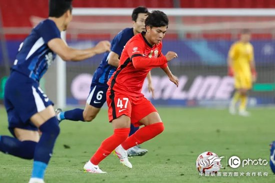 维塔尔世界波开胡，海港客场2-0三镇止颓