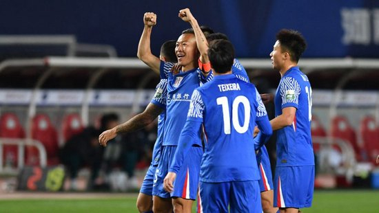 高天意替补头槌绝杀 申花1-0客胜泰山 崔康熙陷下课危机
