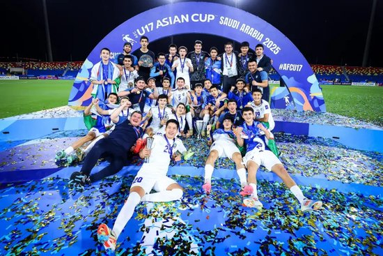 9人作战2-0胜沙特,乌兹别克U17亚洲杯夺冠,三年三线突破青训成果 9人作战2-0胜沙特,乌兹别克U17亚洲杯夺冠,三年三线突破青训成果